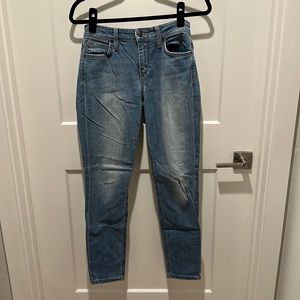 Joe’s Lightwash Skinny Ankle Jeans Size 27